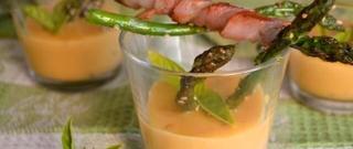 Asparagus with Lemon Hollandaise Sauce Photo