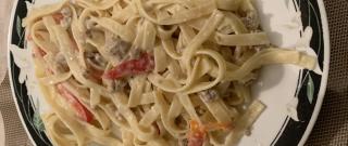 Fettuccine with Sweet Pepper-Cayenne Sauce Photo