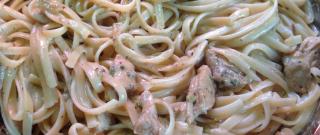 Chicken Alfredo with Fettuccini Noodles Photo