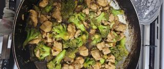 Broccoli and Chicken Stir-Fry Photo