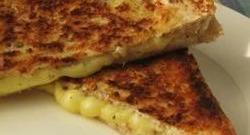 Quick and Easy Grilled Cheese Photo