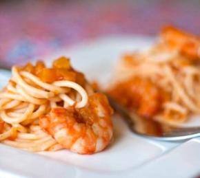 Spaghetti with Pumpkin, Shrimps and Sun-Dried Tomatoes Photo