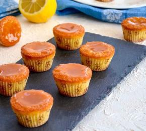 Simple Lemon Muffins with Caramel Photo