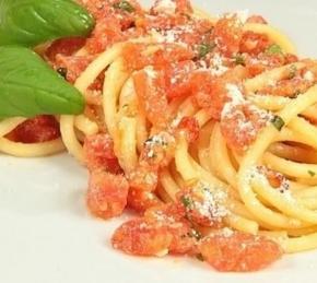 Pasta with Tomatoes Photo