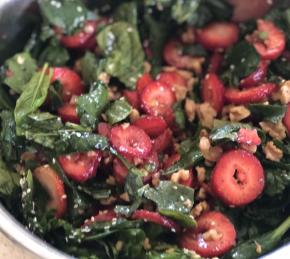 Spinach and Strawberry Salad Photo