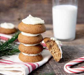 Gingerbread Cookies with Cream Cheese Frosting Photo