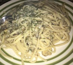 Easy Linguine with White Clam Sauce Photo