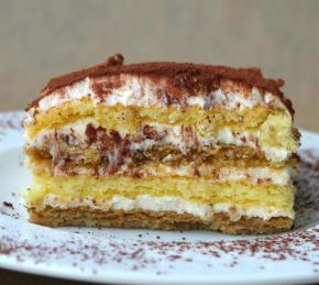 Tiramisu Cake Photo