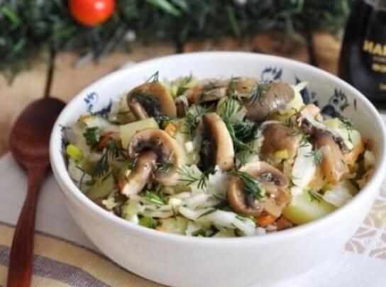 Vegetarian Salad with Pickled Champignons Photo 1