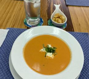 How to Make Tomato Bisque Photo