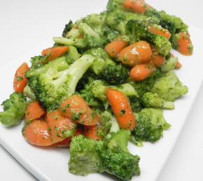 Broccoli and Carrot Stir Fry Photo