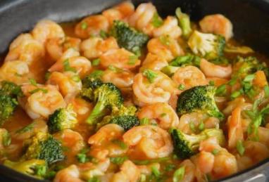 Sweet & Sour Shrimp With Broccoli Photo 1