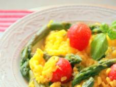 Risotto with Saffron, Green Asparagus and Cherry Tomatoes Photo 13
